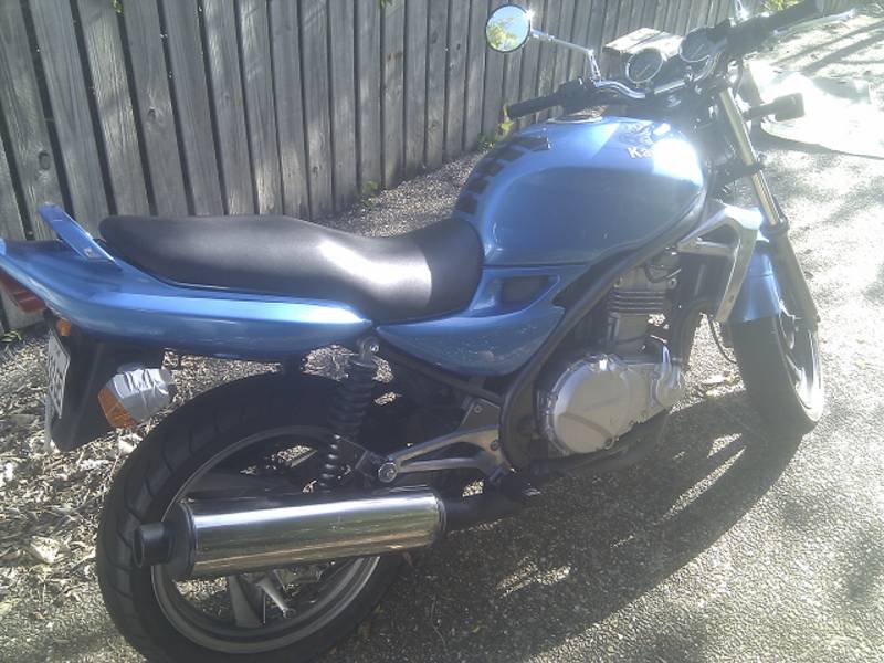 3000km  Kawasaki er5 500cc - Brisbane Motorcycles