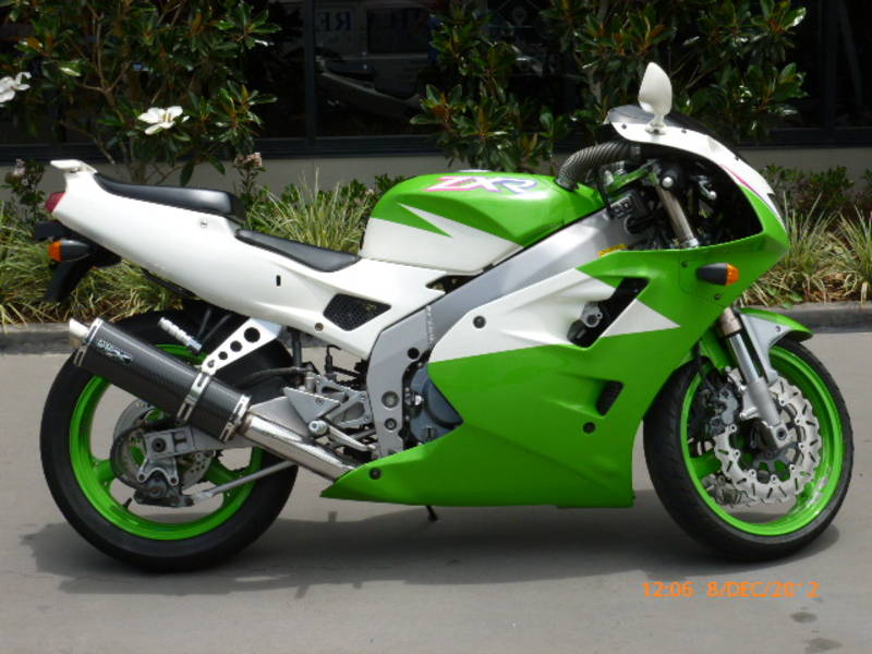 ZXR 400cc - Brisbane Motorcycles