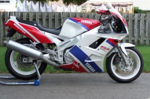  Yamaha FZR 1000cc $4,500 - Kitchener Motorcycles