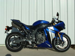 12,295 Yamaha YZFR1ccc - Kitchener Motorcycles