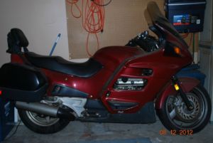 1,800 ST 1100cc - Brantford Motorcycles