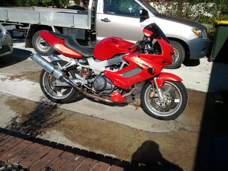 4,500 Honda VTR 1000cc - Adelaide Motorcycles
