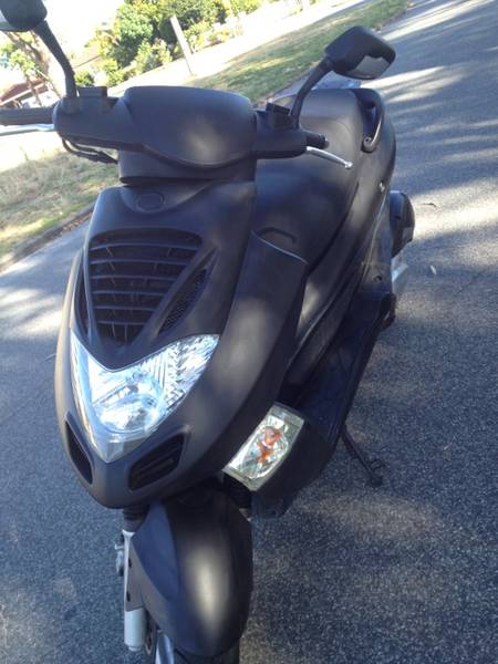 250cc kymco scooter 3,000 - Perth Motorcycles