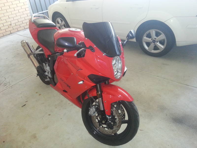5000kms hyosung gt250cc Adelaide - Adelaide Motorcycles