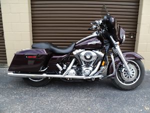 Harley-Davidson Street Glide Halifax - Halifax Motorcycles