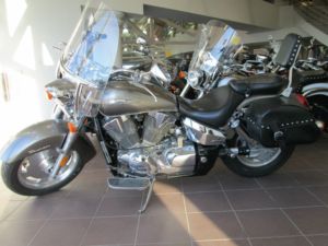 Honda 1300 Touring - Edmonton Motorcycles