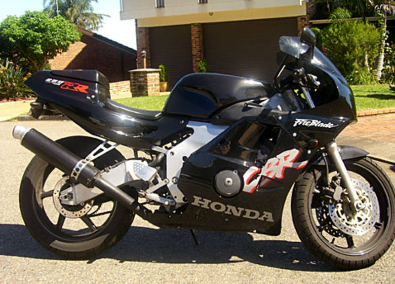 cbr250rr mc22 - Melbourne Motorcycles