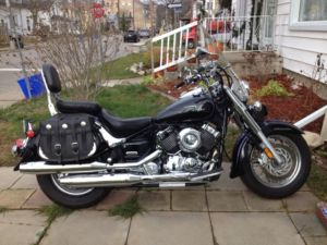 9000 kms Yamaha v star - Brantford Motorcycles