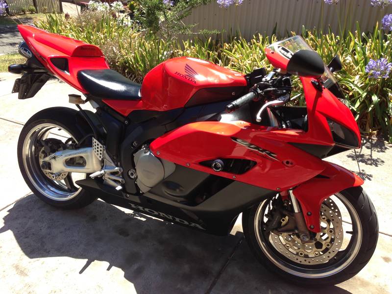 Honda CBRR 1000cc - Adelaide Motorcycles