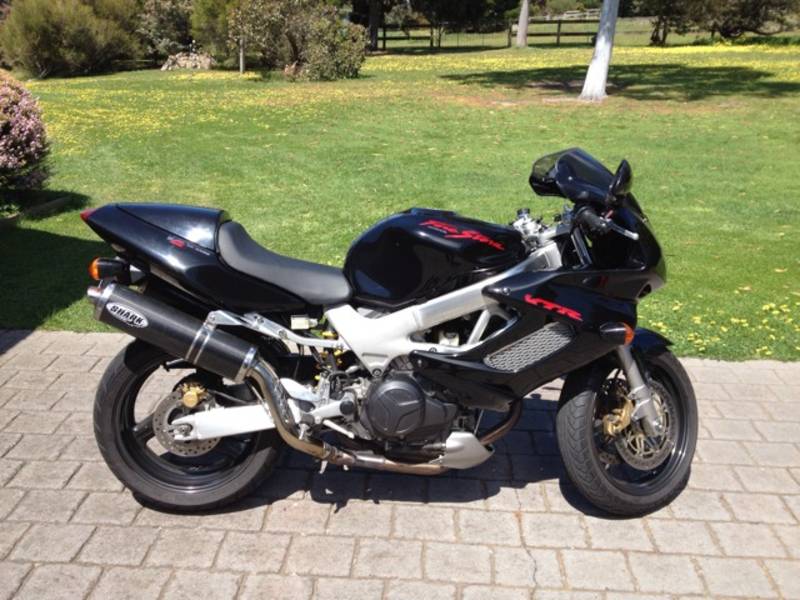 Honda VTR 1000 - Melbourne Motorcycles