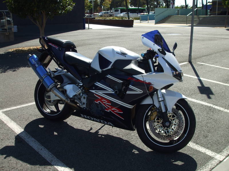 honda fireblade 954 - Melbourne Motorcycles