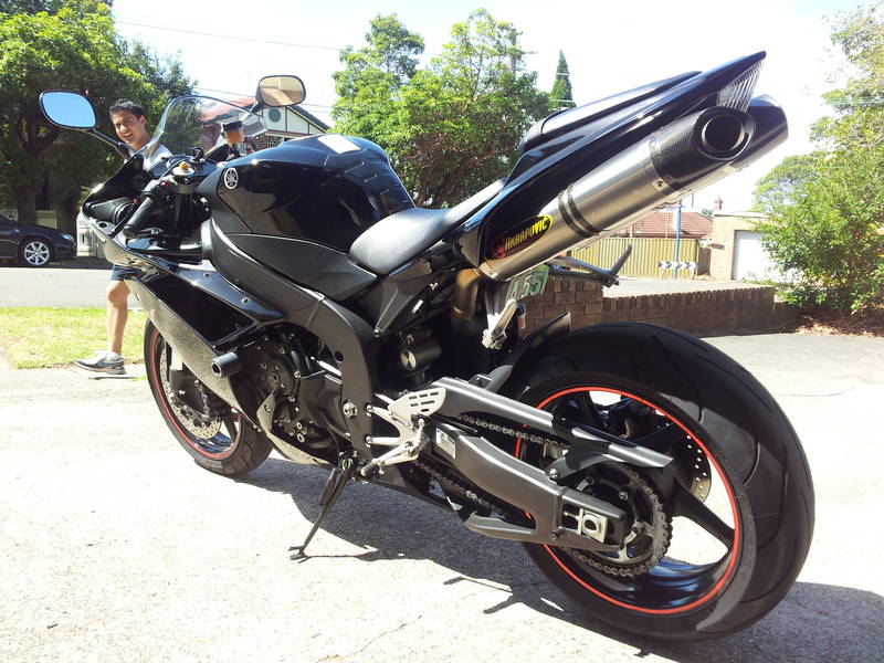 LOW KMS BLACK R1 - Sydney Motorcycles