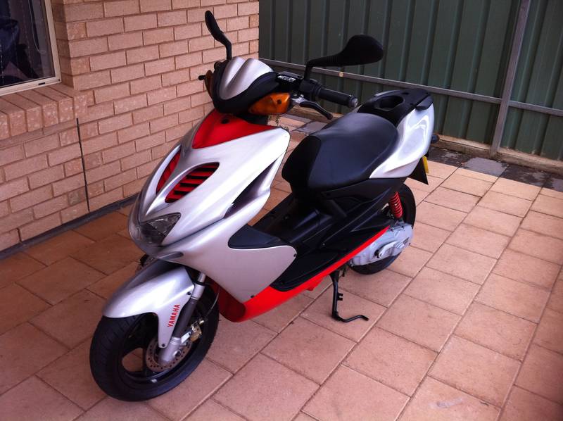 50cc  Yamaha Aerox scooter - Adelaide Motorcycles