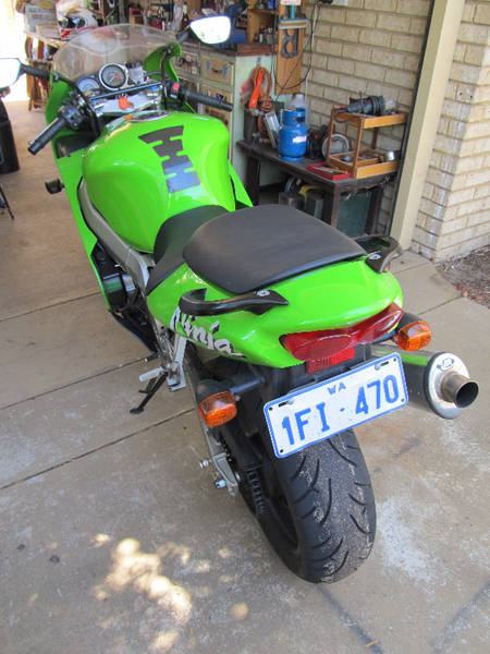 1998 Kawasaki ZX-9R - Perth Motorcycles