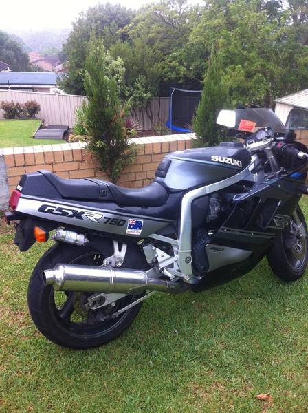 rare classic  gsxr 750 cc - Sydney Motorcycles