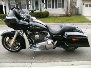 HARLEY ROAD GLIDE CUSTOM - Toronto Motorcycles