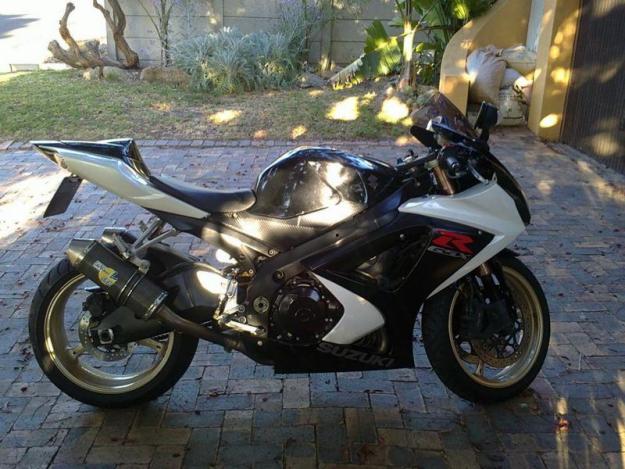 Suzuki gsxr 1000 k7 - Pretoria Motorcycles