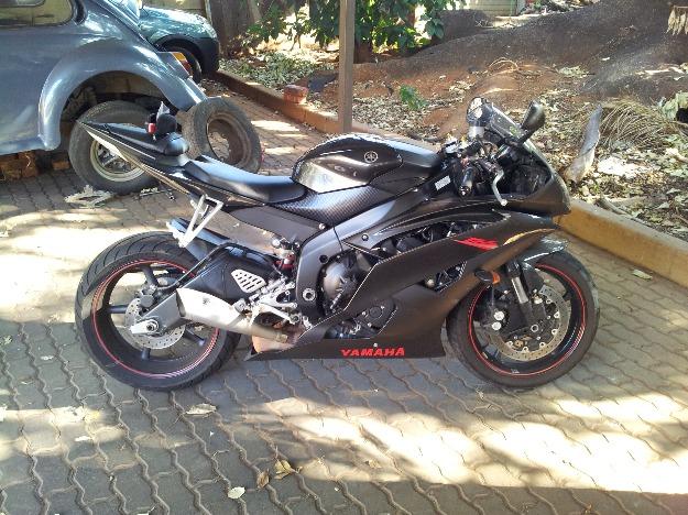  Black Beauty Excellent condition  R6 - Pretoria Motorcycles