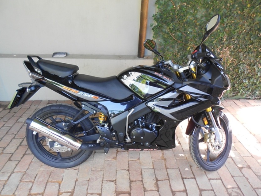 GPR250R  - Pretoria Motorcycles