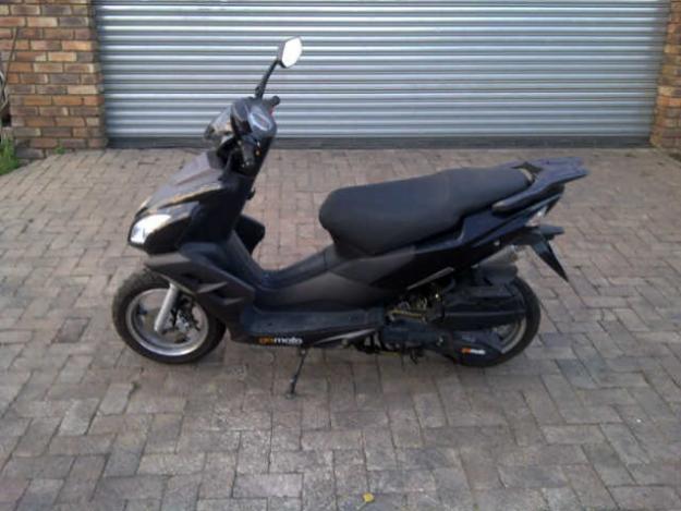 SI 2012  Gomoto-Nippi  - Pretoria Motorcycles