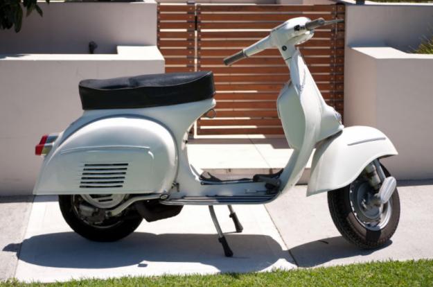 Vespa White 180 SS  - Pretoria Motorcycles