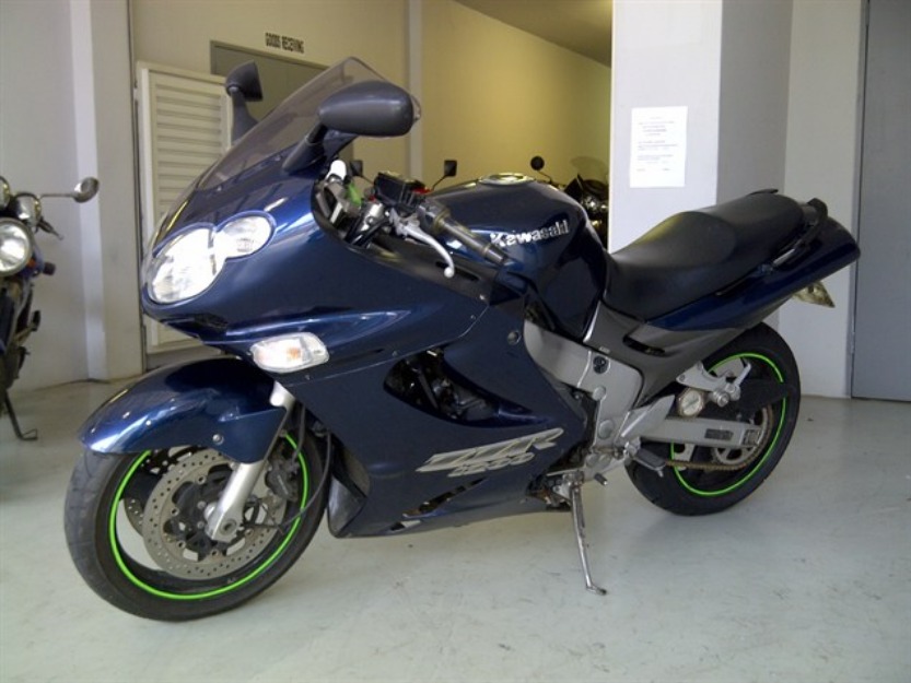  blue Kawaski ZZR 1200cc - Pretoria Motorcycles