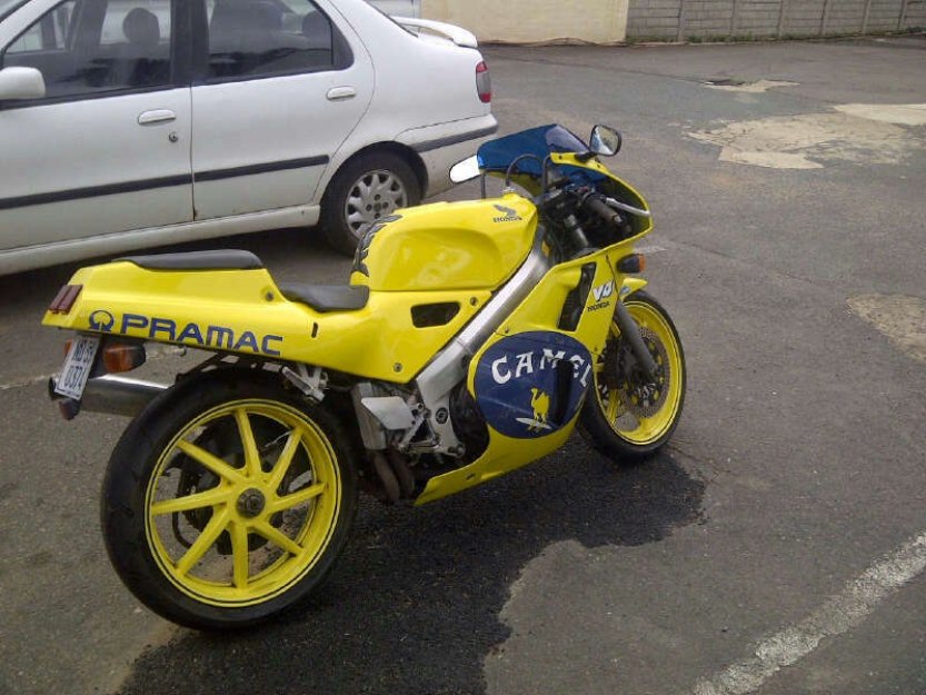 Honda VFR400 NC30 R22  - Pretoria Motorcycles