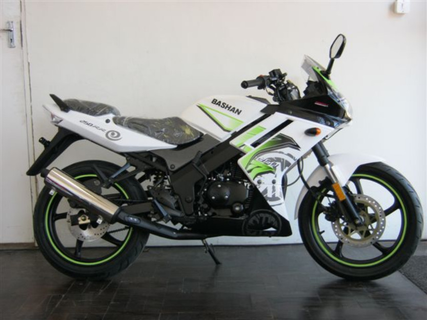 Free helmet  - Pretoria Motorcycles