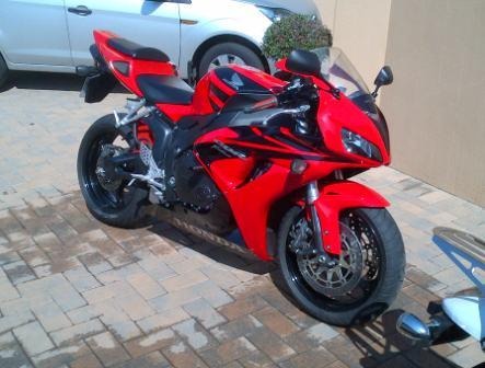 Blade Excellent Condition - Pretoria Motorcycles