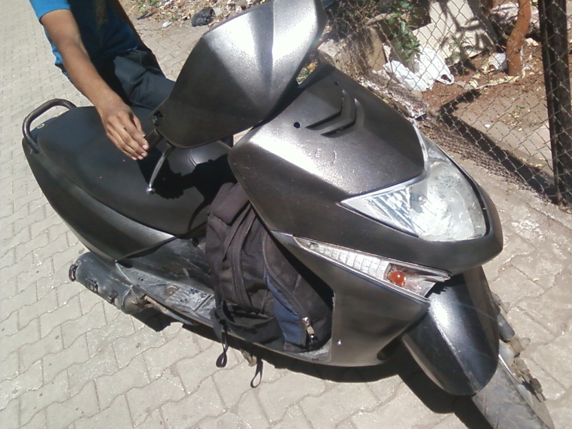 Honda Dio Platinum Black - Pune Motorcycles
