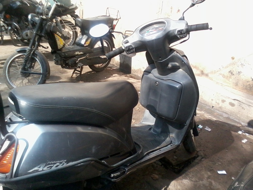 Honda    activa     2005 - Jaipur Motorcycles