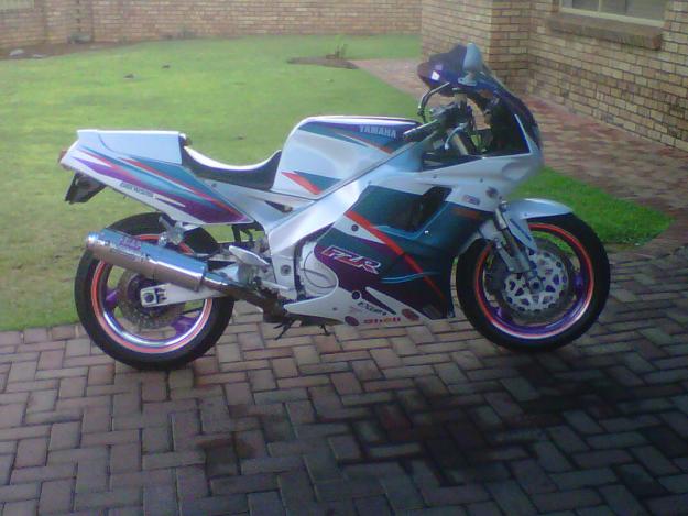  FOR SALE YAMAHA SUPER BIKE - Middelburg Motorcycles