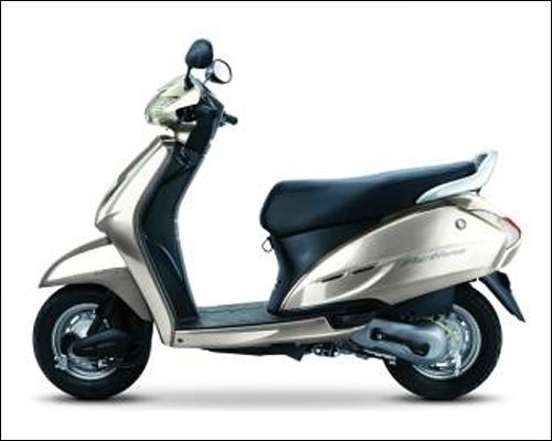 Honda       2006   Activa  best condition - Bhopal Motorcycles