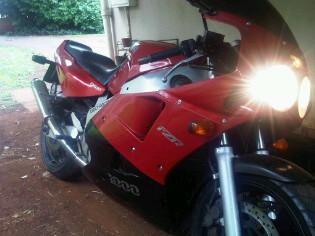 90 fzr 1000 yamaha exup - Pietermaritzburg Motorcycles