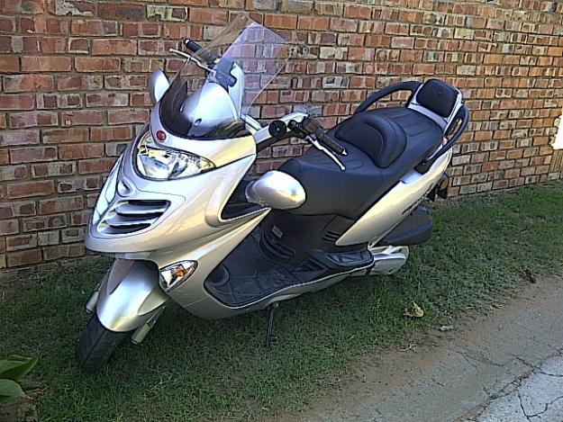 KYMCO 250cc  - Kimberley Motorcycles