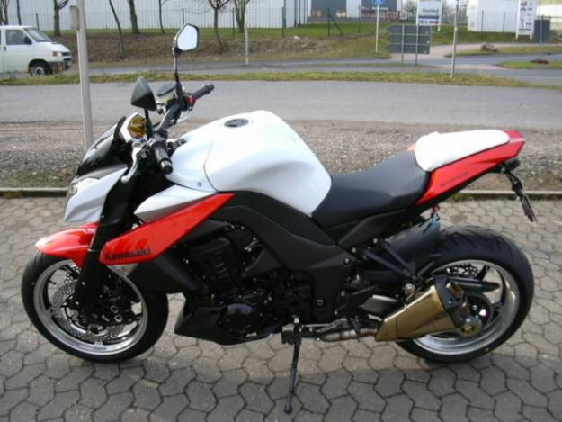 2010    Kawasaki z1000 - Allahabad Motorcycles