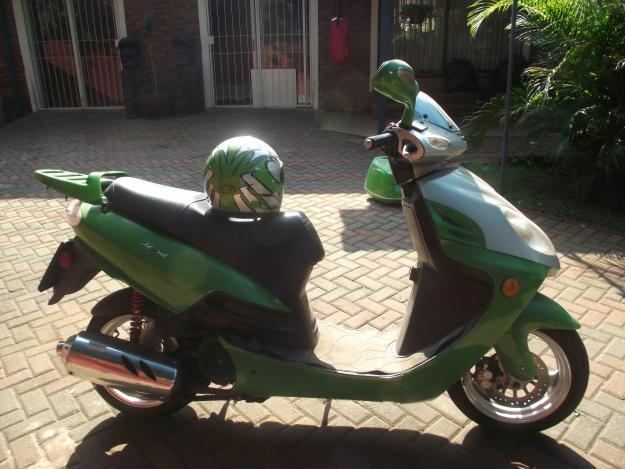 Admiral 150cc Scooter - Brits Motorcycles