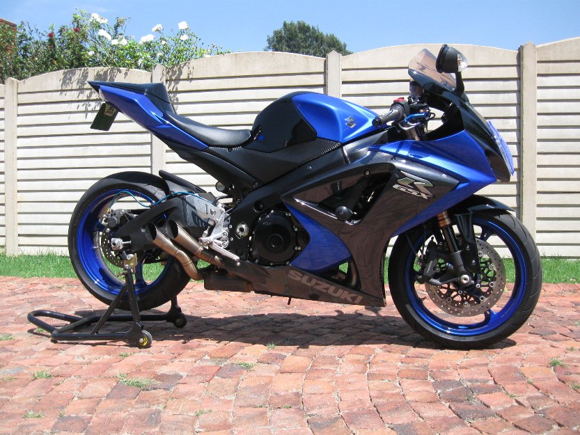 Excellent cond Suzuki gsxr 1000 - Boksburg Motorcycles