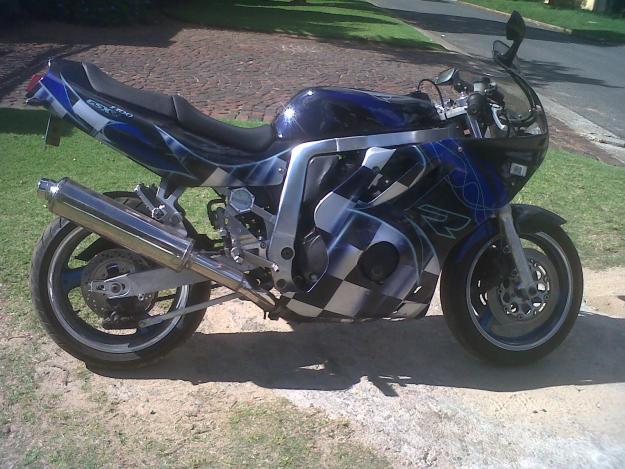 Suzuki GSXR 1100cc botma  - Klerksdorp Motorcycles