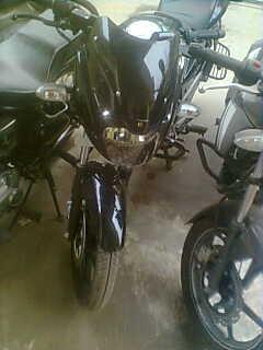 2010   bajaj pulsar 180cc - Varanasi Motorcycles