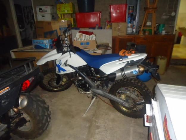 neat Bmw x-chalange - Nelspruit Motorcycles