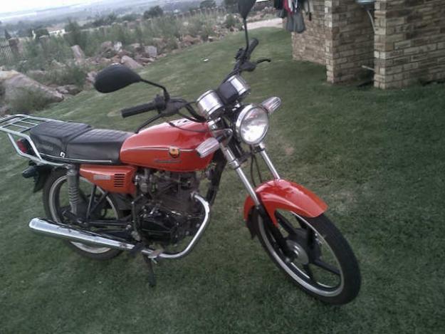  orange Freedom 150cc - Alberton Motorcycles