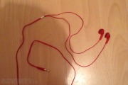 JVC Red Earphones  - Dublin Electronics