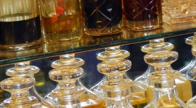 Attar Vs Perfume: Benefits & Drawbacks - Faridabad Other