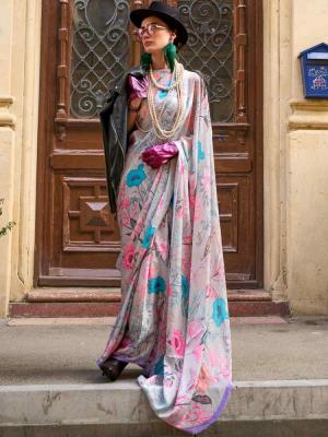 Captivate Every Glance with the Magenta Silk Handwoven Saree - Jaipur Clothing