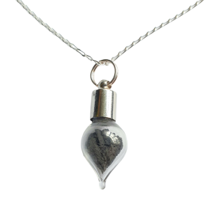   Crystal Necklaces: A Luxury Choice to Improve Your Beauty Look - Manchester Other