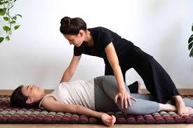 Chiropractic Treatment in Thornhill: Relieve Pain and Improve Wellness