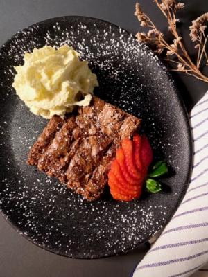 Pizza Caloundra West | Amici.com.au