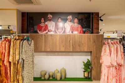 Best Indo-Western Shop in Siliguri – Trendy & Elegant Styles
