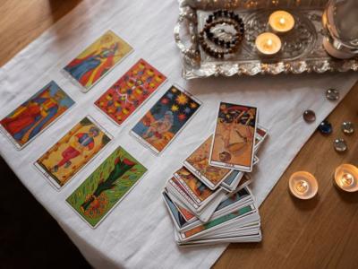 Affordable Tarot Readings in Kolkata – Unlock Your Destiny